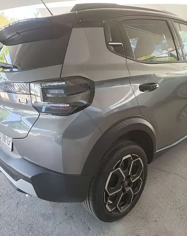 Nuevo Citroën C3 101 CV (74 kW) 2026 Burdeos SUV