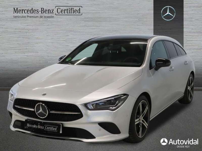 Plateado Usado 2024 Mercedes CLA220 Shooting Brake Familiar | 37.905 € (Precio justo) - Imagen 1/4