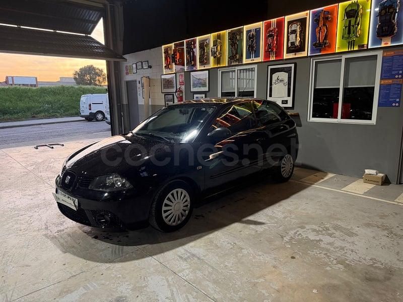 Usado Seat Ibiza Reference 75 HP (55 kW) 2006 Preto Citadino