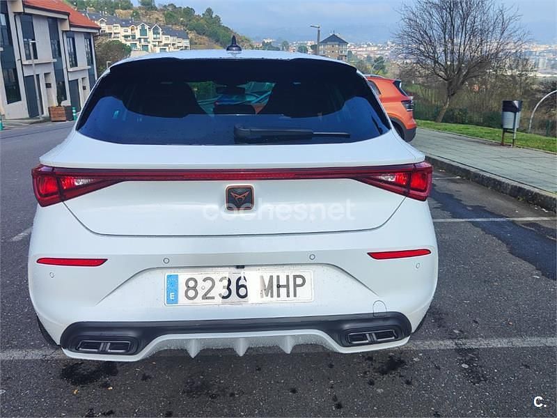 Usado Cupra Leon 150 CV (110 kW) 2023 Blanco Berlina