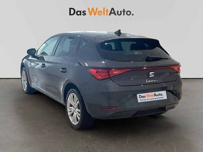 Gris Usado 2024 Seat Leon Style Berlina | 24.000 € (Buen precio) - Imagen 1/4