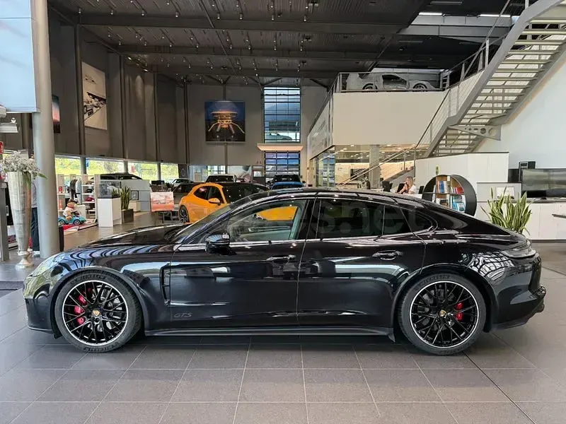 Usado Porsche Panamera GTS 480 CV (353 kW) 2022 Negro Berlina