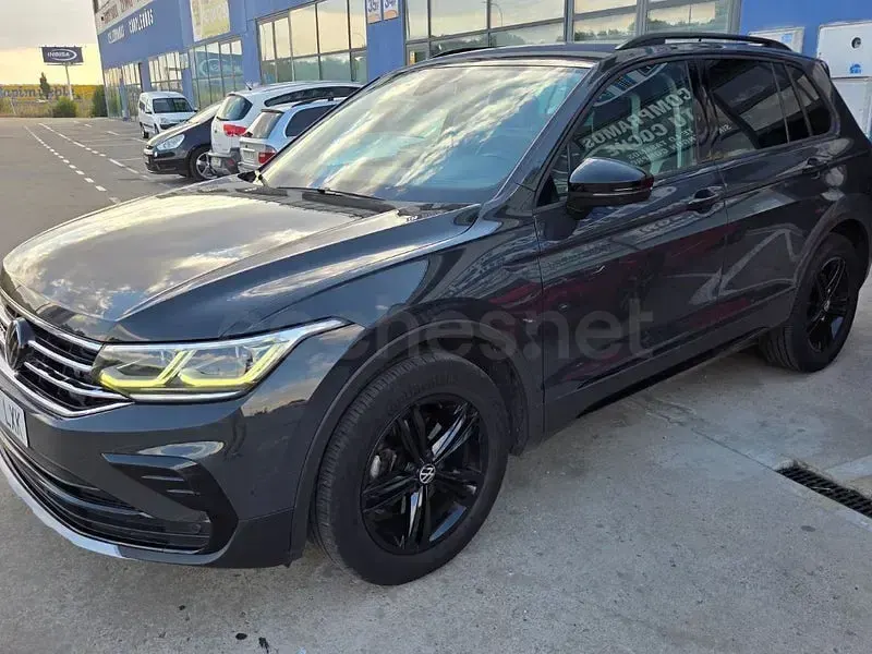 Usado VW Tiguan Sportline 150 CV (110 kW) 2022 Beige SUV