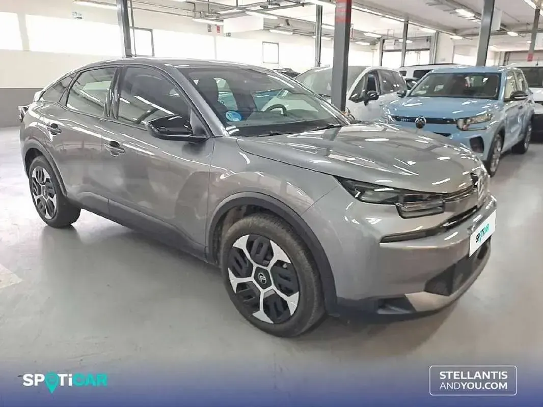 Usado Citroën C4 145 CV (106 kW) 2025 Gris SUV
