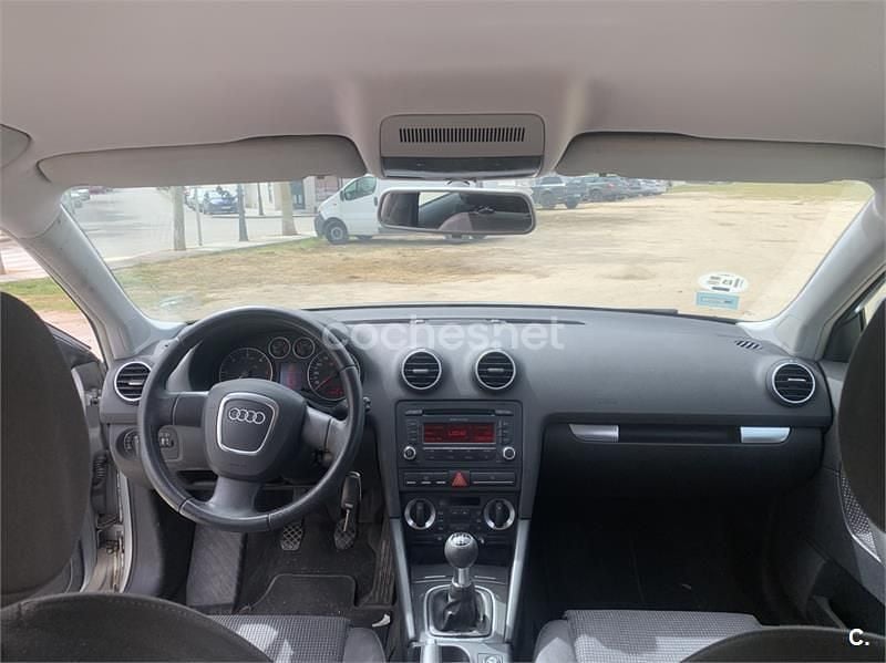 Usado Audi A3 Attraction 105 CV (77 kW) 2007 Gris / plata Utilitario