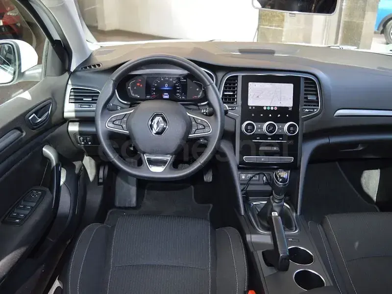 Usado Renault Mégane GrandTour Intens 115 CV (84 kW) 2020 Blanco Familiar