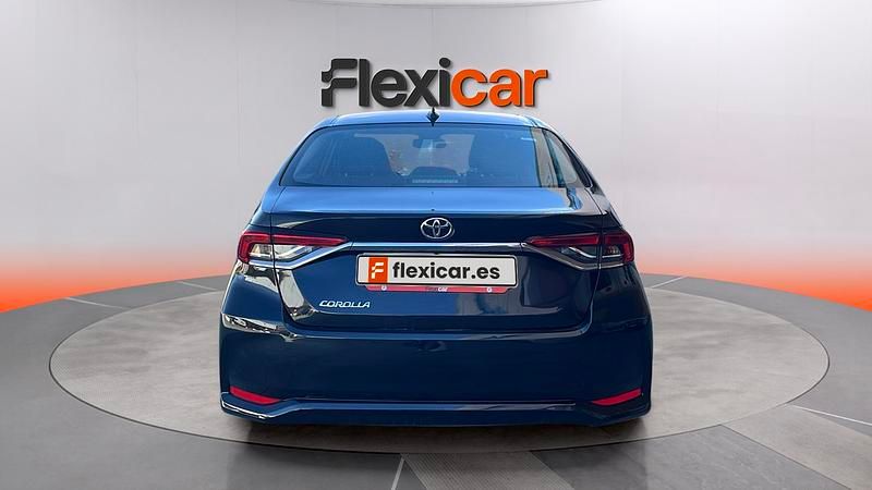 Usado Toyota Corolla Active 140 CV (102 kW) 2023 Negro Berlina