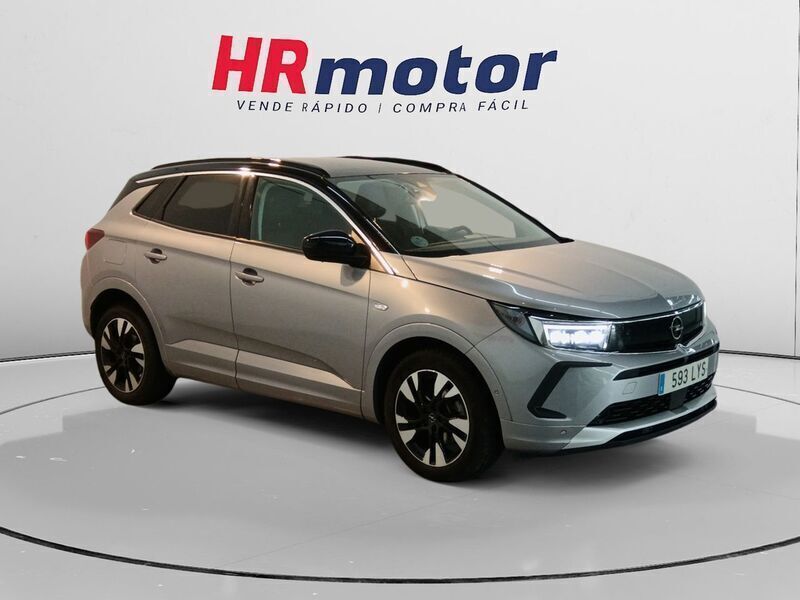 Gris Usado 2022 Opel Grandland X Ultimate SUV | 17.790 € (Un poco caro) - Imagen 1/4