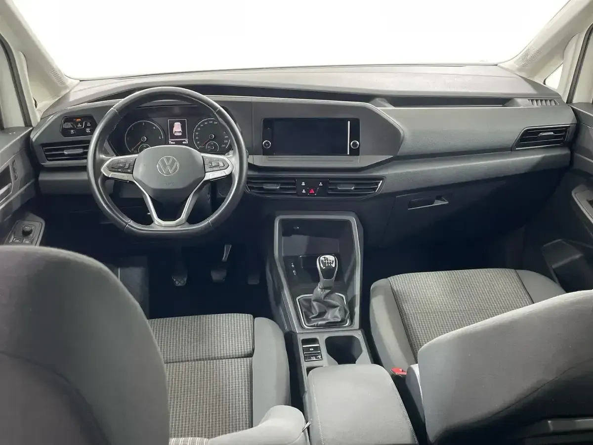 Usado VW Caddy 122 CV (89 kW) 2022 Blanco Monovolumen