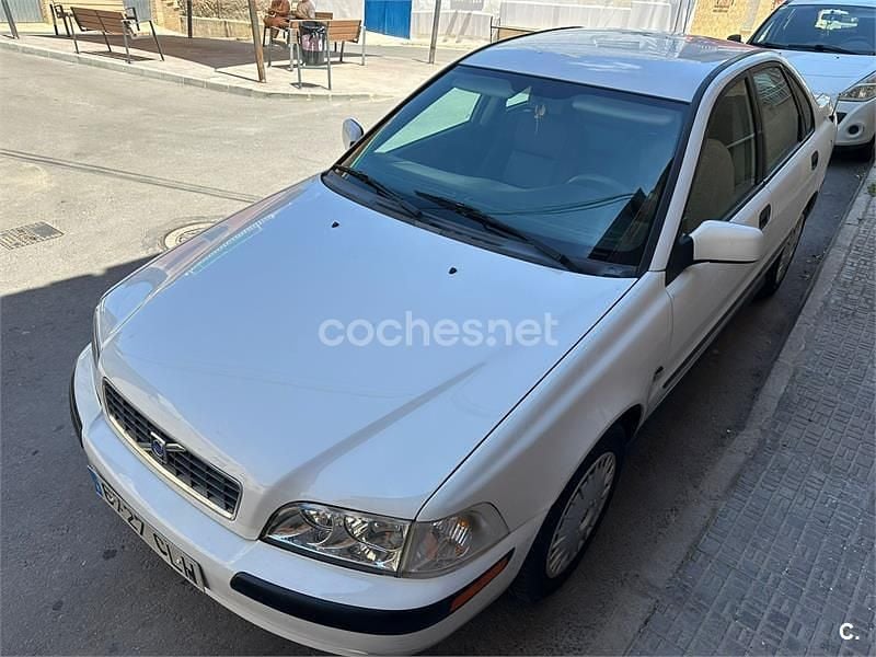 Usado Volvo S40 109 CV (80 kW) 2003 Blanco Berlina