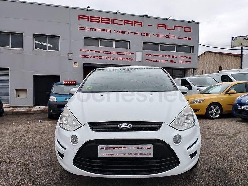 Usado Ford S-MAX Trend 140 CV (102 kW) 2010 Blanco Monovolumen