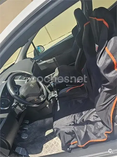 Usado Peugeot 207 RC 175 CV (128 kW) 2007 Blanco Berlina