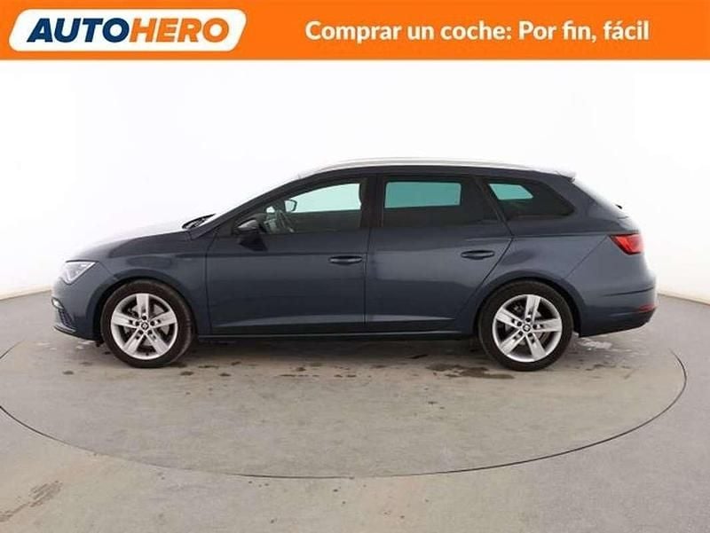 Usado Seat Leon FR 150 CV (110 kW) 2020 Gris Familiar