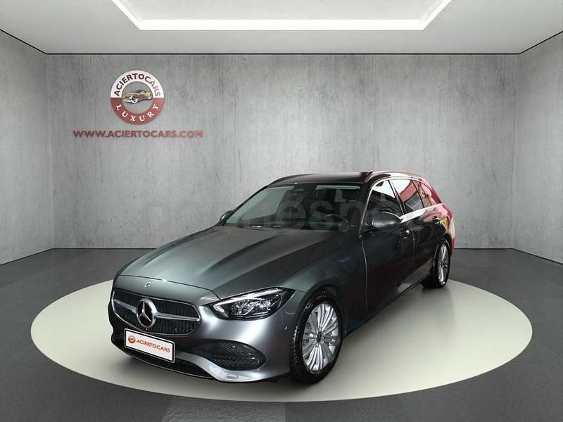 Usado Mercedes C220 200 CV (147 kW) 2022 Gris / plata Familiar