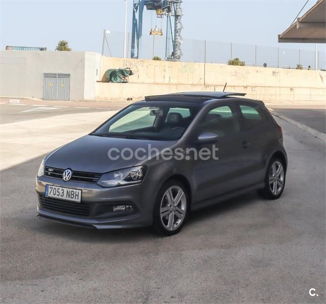 Gris / plata Usado 2013 VW Polo R-line Berlina | 10.200 € (Un poco caro) - Imagen 1/4