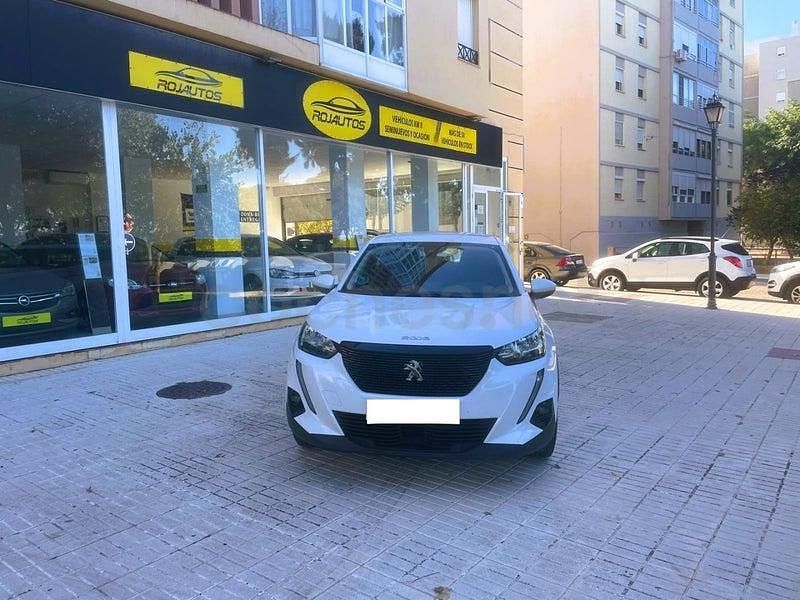 Usado Peugeot 2008 Active 100 CV (73 kW) 2021 Blanco SUV