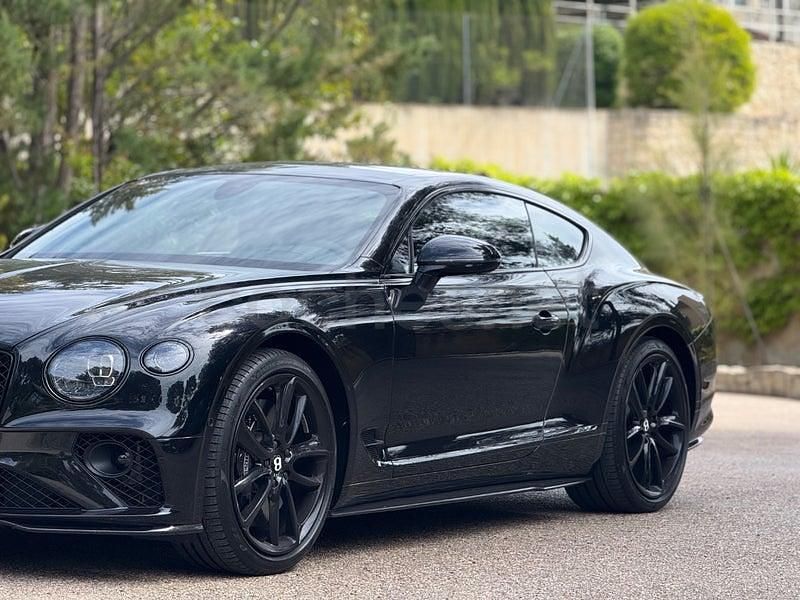 Usado Bentley Continental GT 550 CV (404 kW) 2023 Negro Coupe