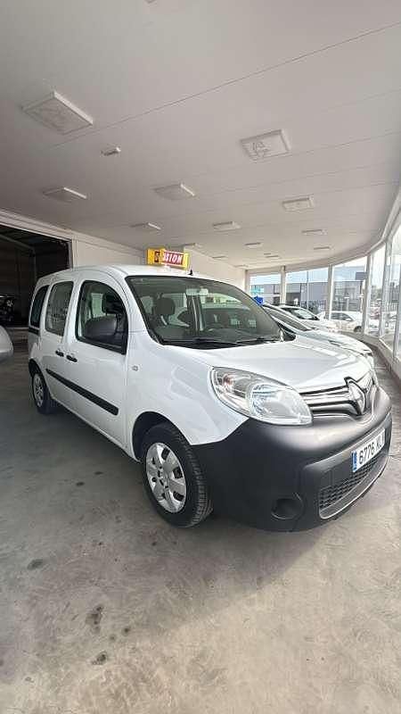 Usado Renault Kangoo 90 CV (66 kW) 2018 Blanco Monovolumen