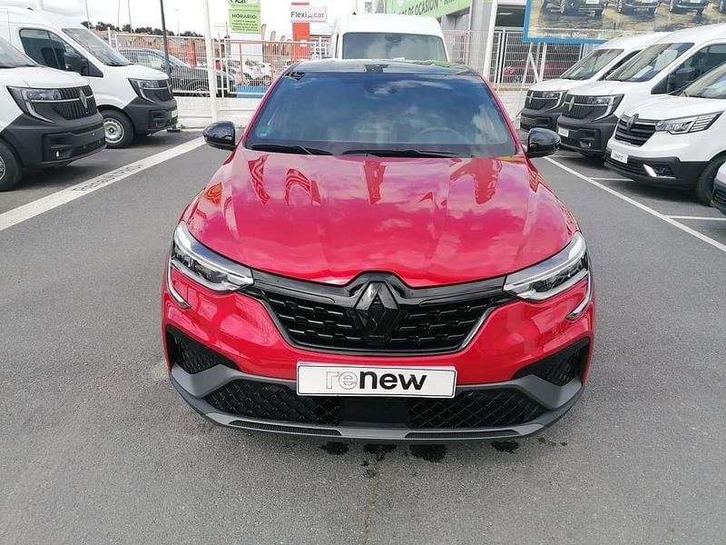 Begagnad Renault Arkana Engineered 145 HK (106 kW) 2023 Röd SUV