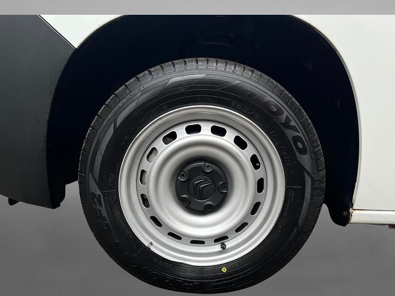 Usado Citroën Berlingo 75 CV (55 kW) 2020 Blanco banquise Monovolumen