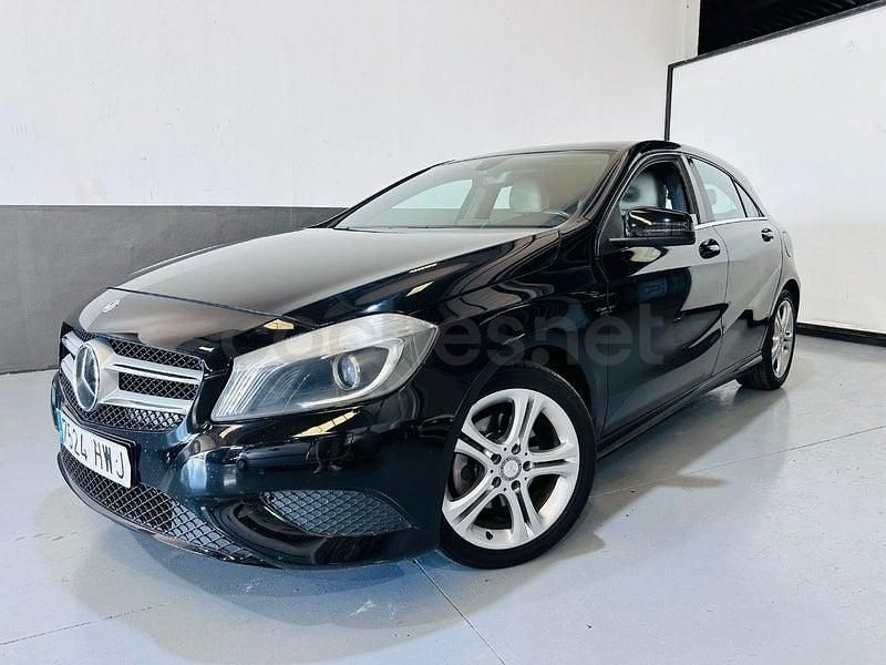 Usado Mercedes A180 Urban 122 CV (89 kW) 2014 Negro Berlina