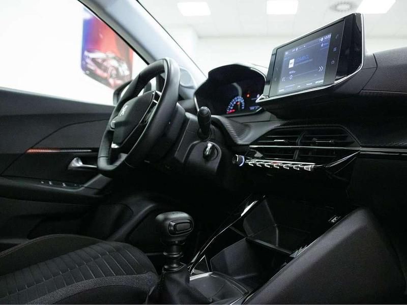 Usado Peugeot 2008 Active 101 CV (74 kW) 2023 Blanco SUV