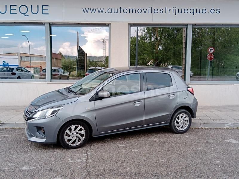 Gris / plata Usado 2022 Mitsubishi Space Star Motion Berlina | 10.600 € (Precio justo) - Imagen 1/4