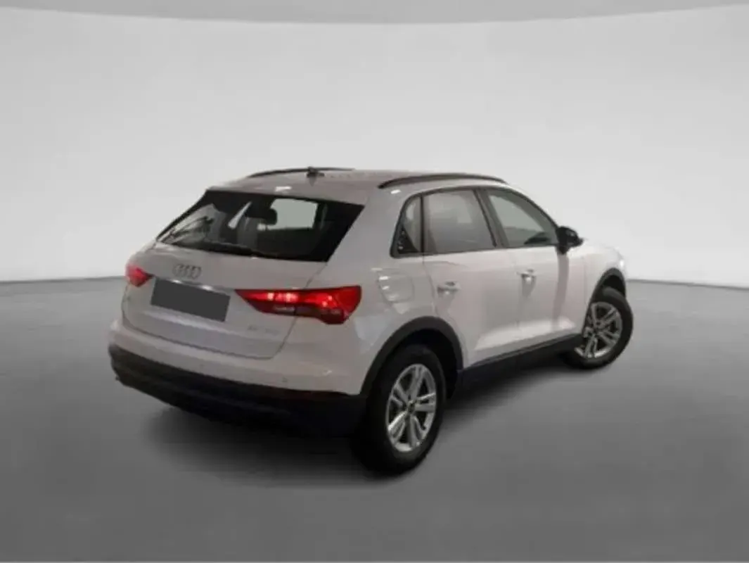 Usado Audi Q3 150 CV (110 kW) 2023 Blanco SUV