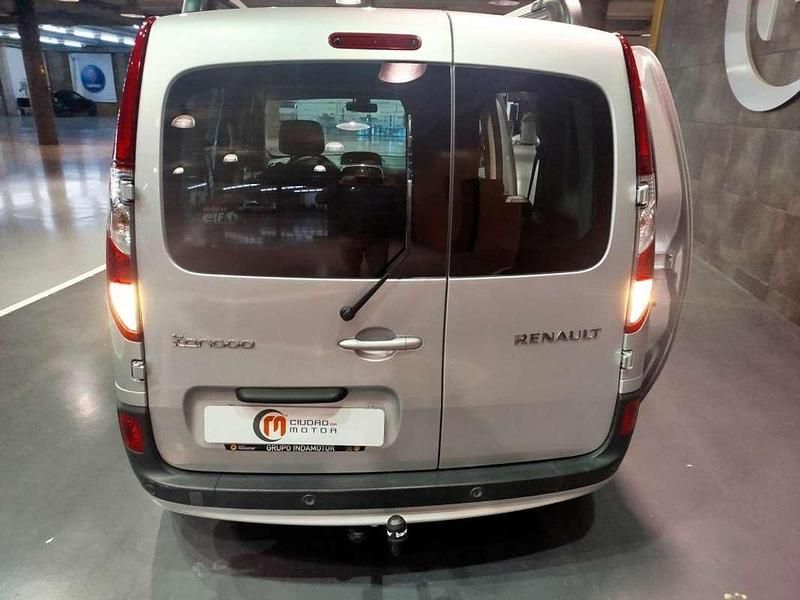 Usado Renault Kangoo LIMITED 95 CV (69 kW) 2019 Plateado Familiar