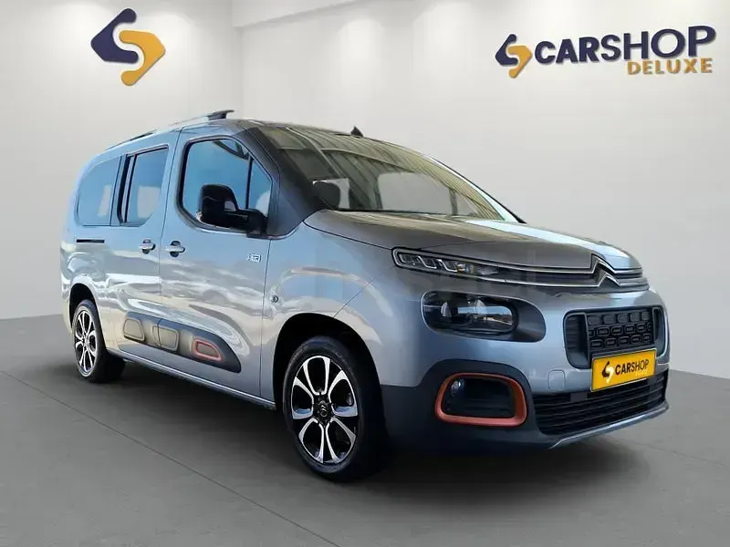 Usado Citroën e-Berlingo Shine 130 CV (95 kW) 2020 Gris / plata Monovolumen