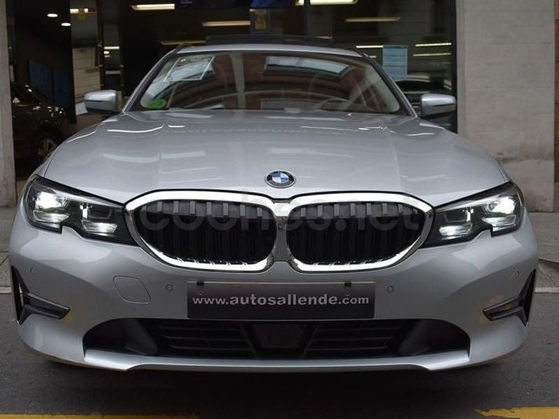 Usado BMW 330 265 CV (194 kW) 2020 Gris / plata Familiar