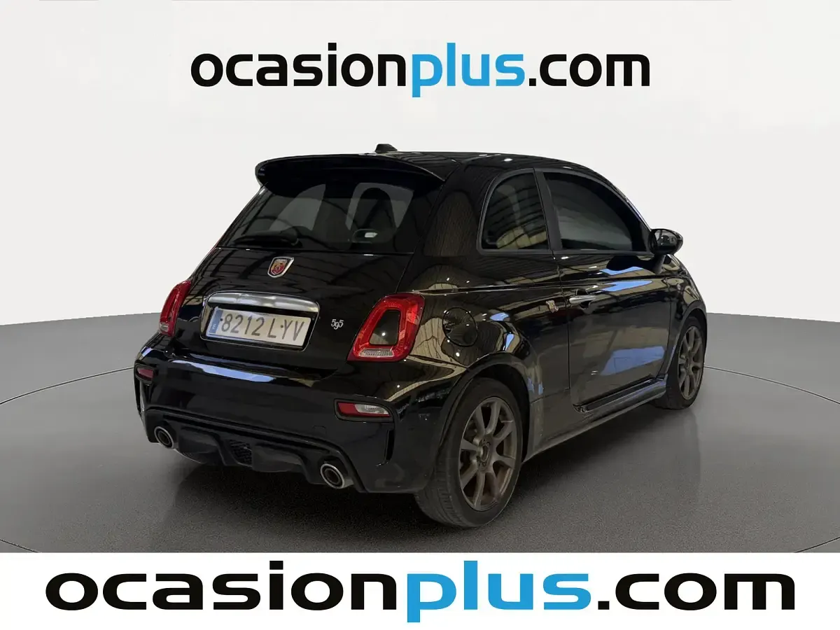 Usado Abarth 595 165 CV (121 kW) 2022 Negro Utilitario