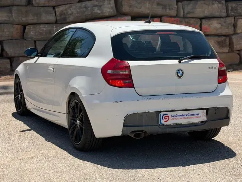 Usado BMW 118 143 CV (105 kW) 2007 Blanco Utilitario