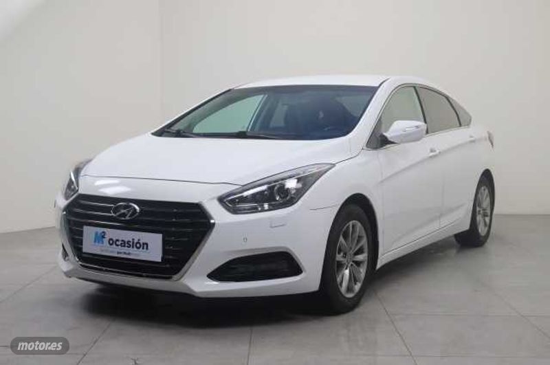 Blanco Usado 2017 Hyundai i40 Berlina | 15.490 € (Un poco caro) - Imagen 1/4