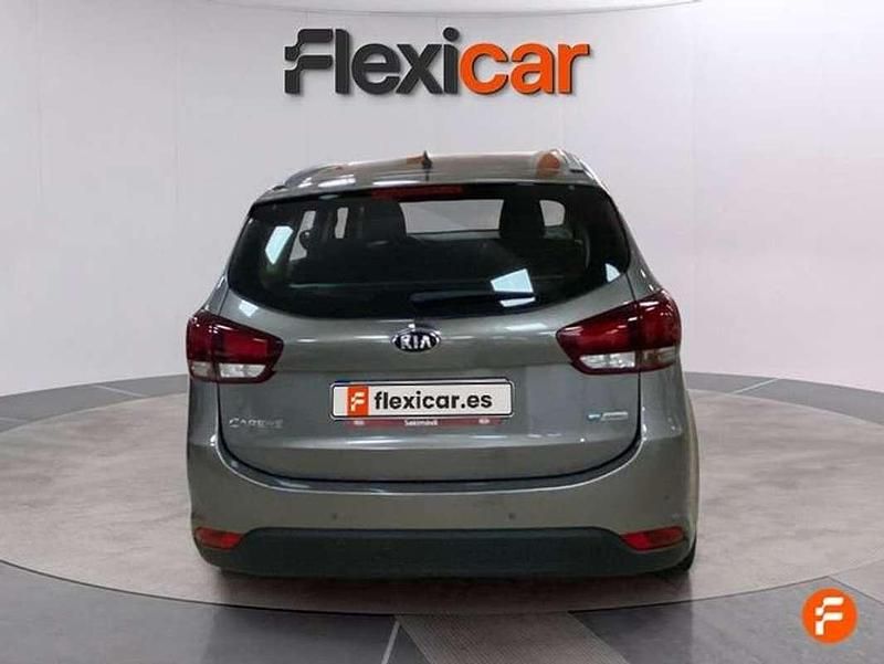 Usado Kia Carens 116 CV (85 kW) 2017 Gris Monovolumen