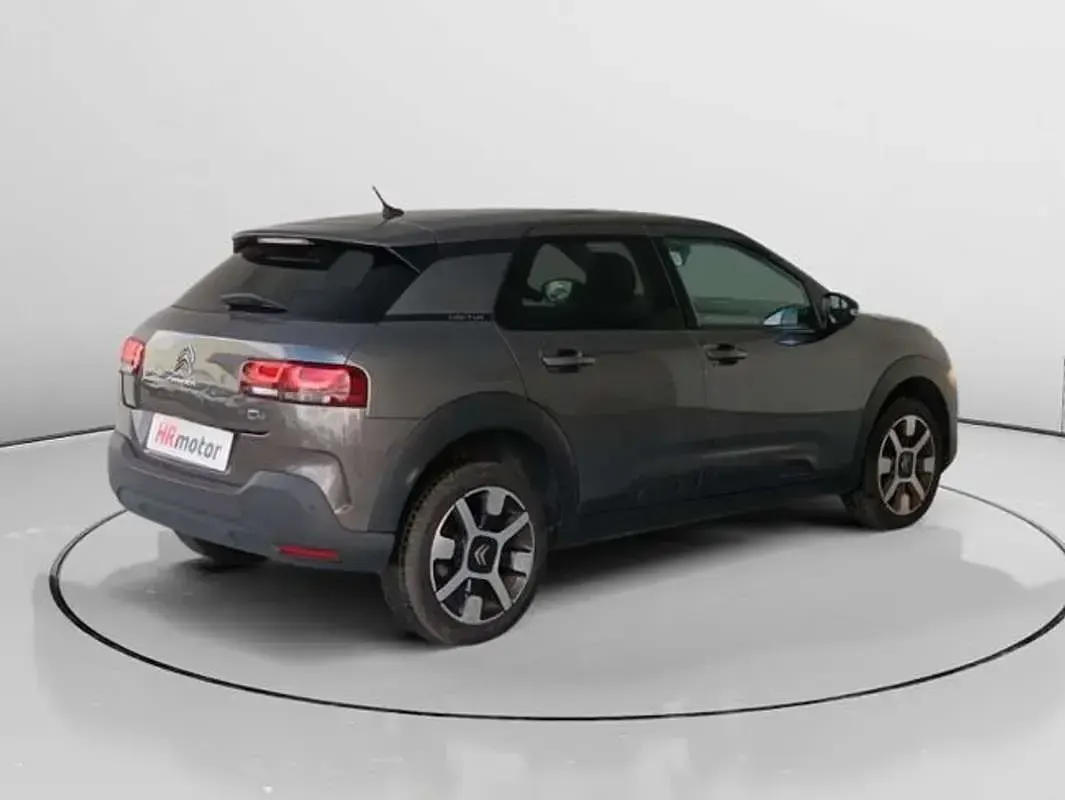 Usado Citroën C4 Shine 132 CV (97 kW) 2018 Gris SUV
