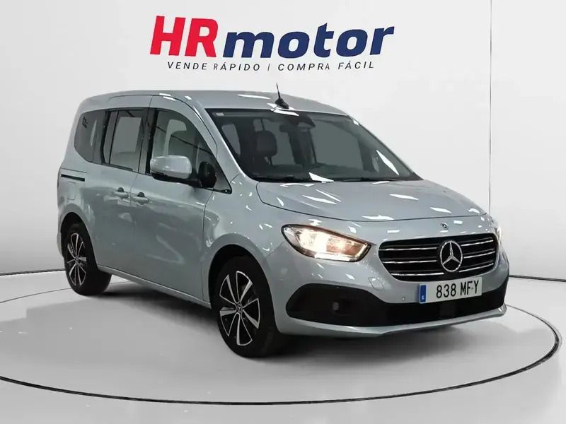 Gris Usado 2023 Mercedes 180 Style Berlina | 24.990 € (Precio justo) - Imagen 1/4