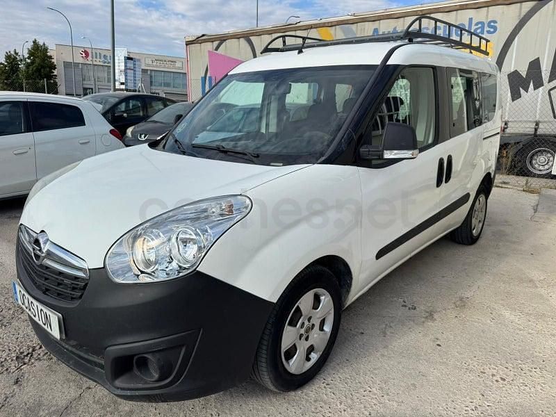 Usado Opel Combo Expression 90 HP (66 kW) 2014 Branco Monovolume