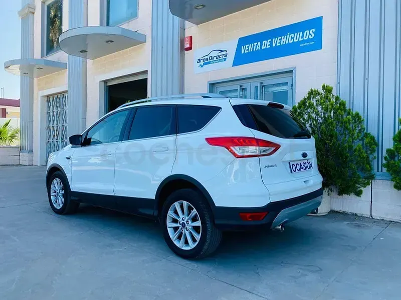 Usado Ford Kuga Titanium 120 CV (88 kW) 2016 Blanco SUV