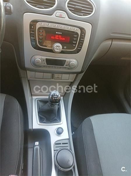 Käytetty Ford Focus Trend 109 HP (80 kW) 2008 Valkoinen Sedan