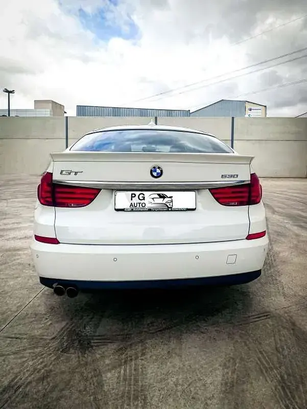 Usado BMW 530 245 CV (180 kW) 2011 Blanco Berlina