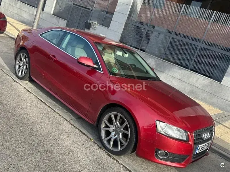 Usado Audi A5 180 CV (132 kW) 2010 Rojo Coupe