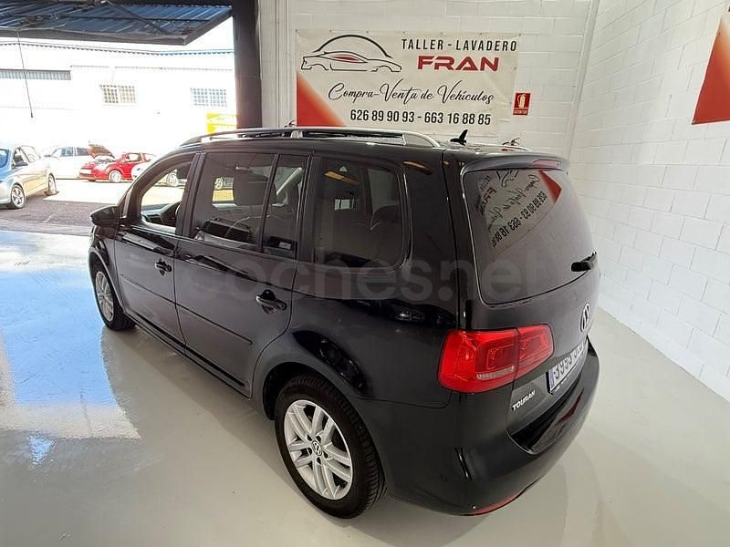 Usado VW Touran Edition 105 CV (77 kW) 2015 Negro Monovolumen