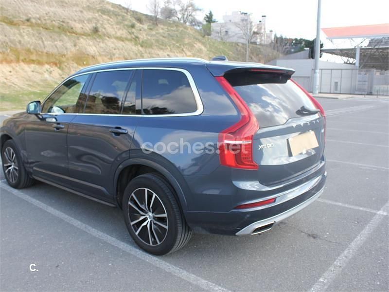 Usado Volvo XC90 Momentum 235 CV (172 kW) 2021 Azul SUV