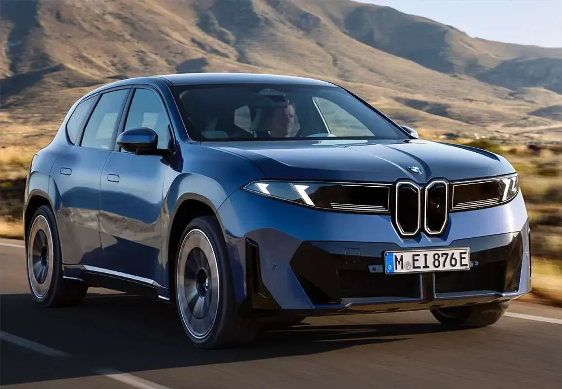 Usado BMW iX3 M Sport 344 kW (469 CV) 2026 Gris SUV