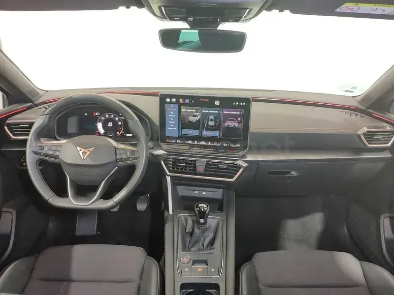 Usado Cupra Leon 150 CV (110 kW) 2025 Azul Berlina
