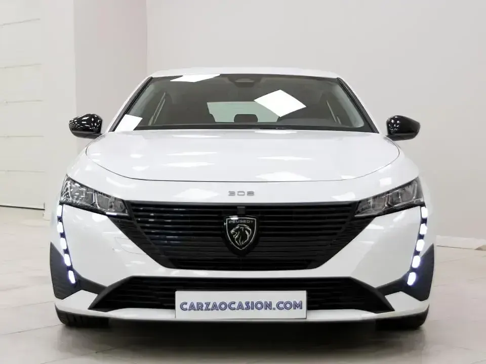Usado Peugeot 308 Active 130 CV (95 kW) 2022 Blanco Berlina