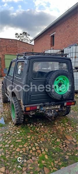 Usado Suzuki Samurai 69 CV (50 kW) 1995 Negro SUV
