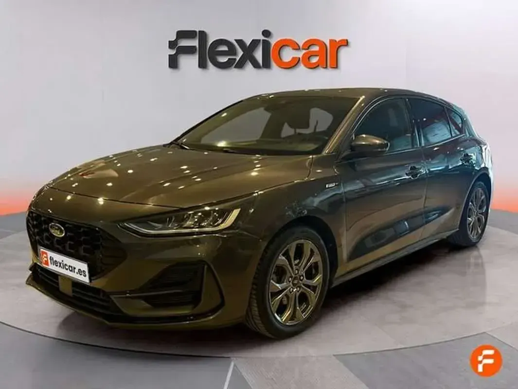 Usado Ford Focus Active 155 CV (114 kW) 2023 Gris Berlina