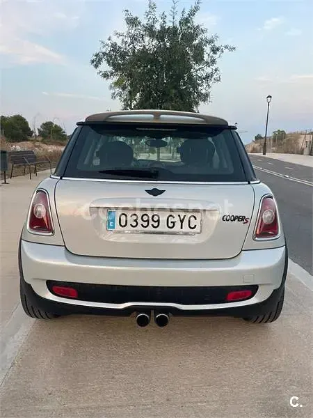 Usado Mini Cooper S 175 CV (128 kW) 2010 Gris / plata Utilitario